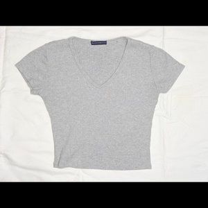 Bendy melville Ashlyn top in Grey!